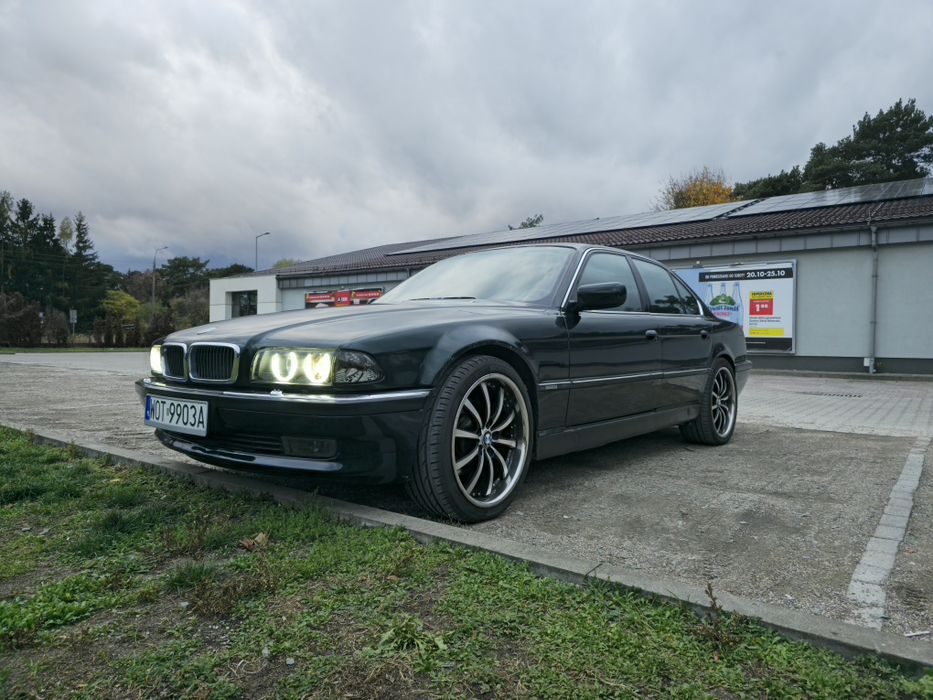 Bmw e38 5.4 V12 1995r