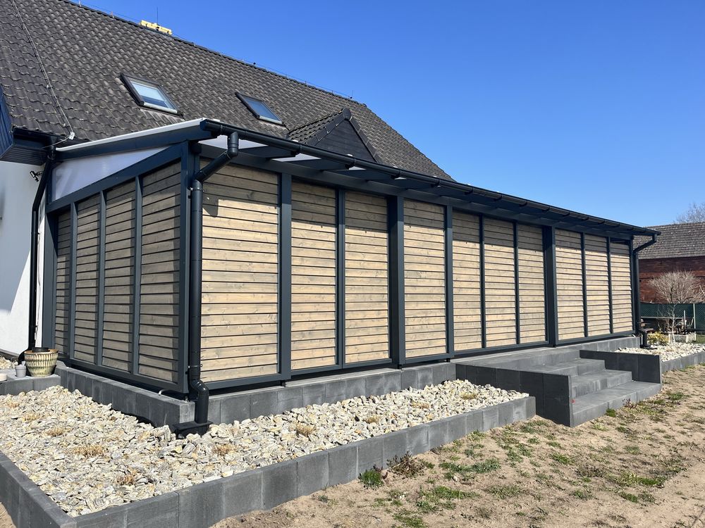 Zadaszenie tarasu pergola ruchome deseczki shuttersy