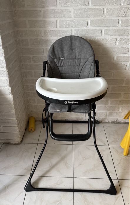 Стілець для годування