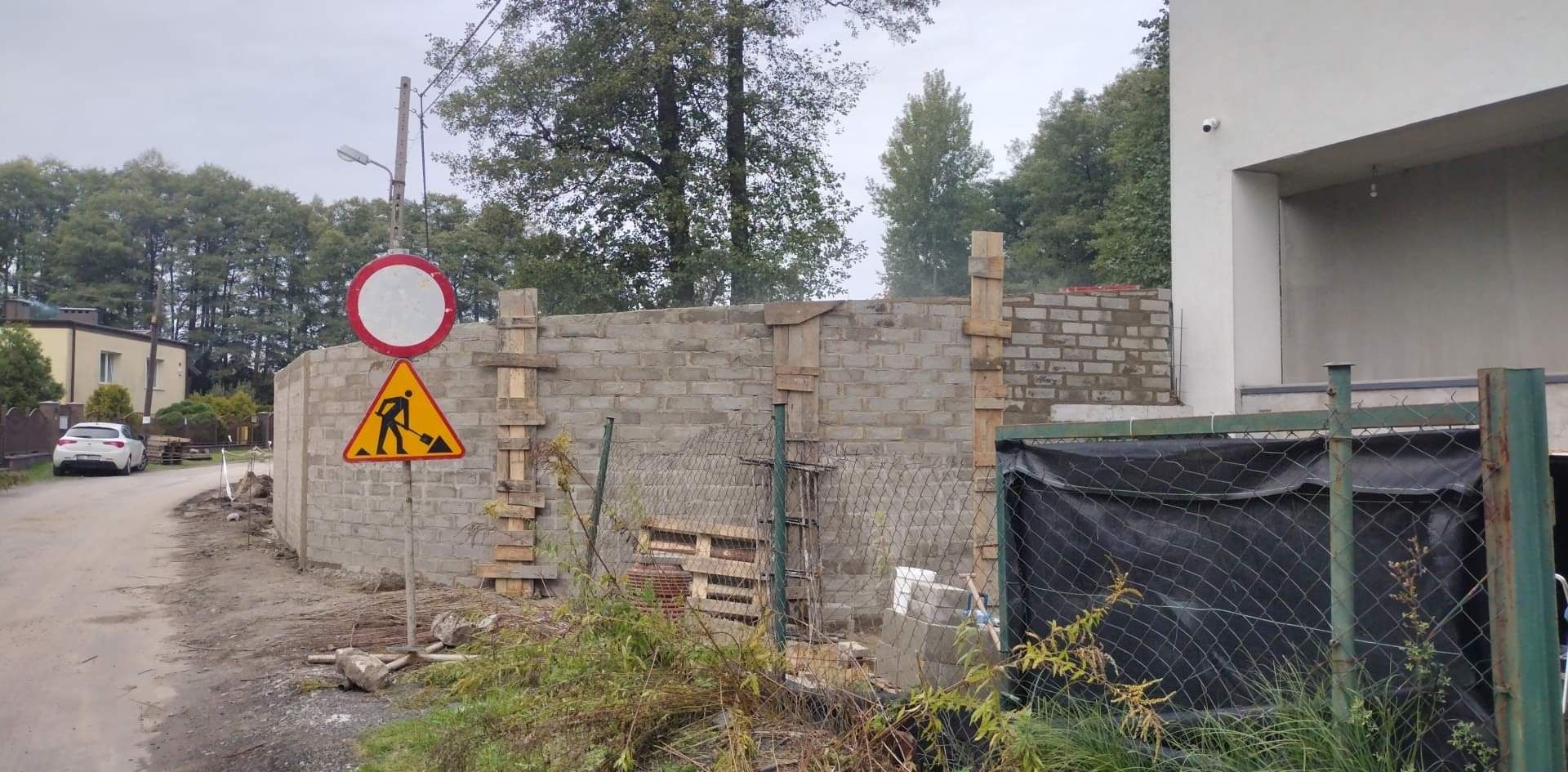 Budowa domów, płotów, garaży itp