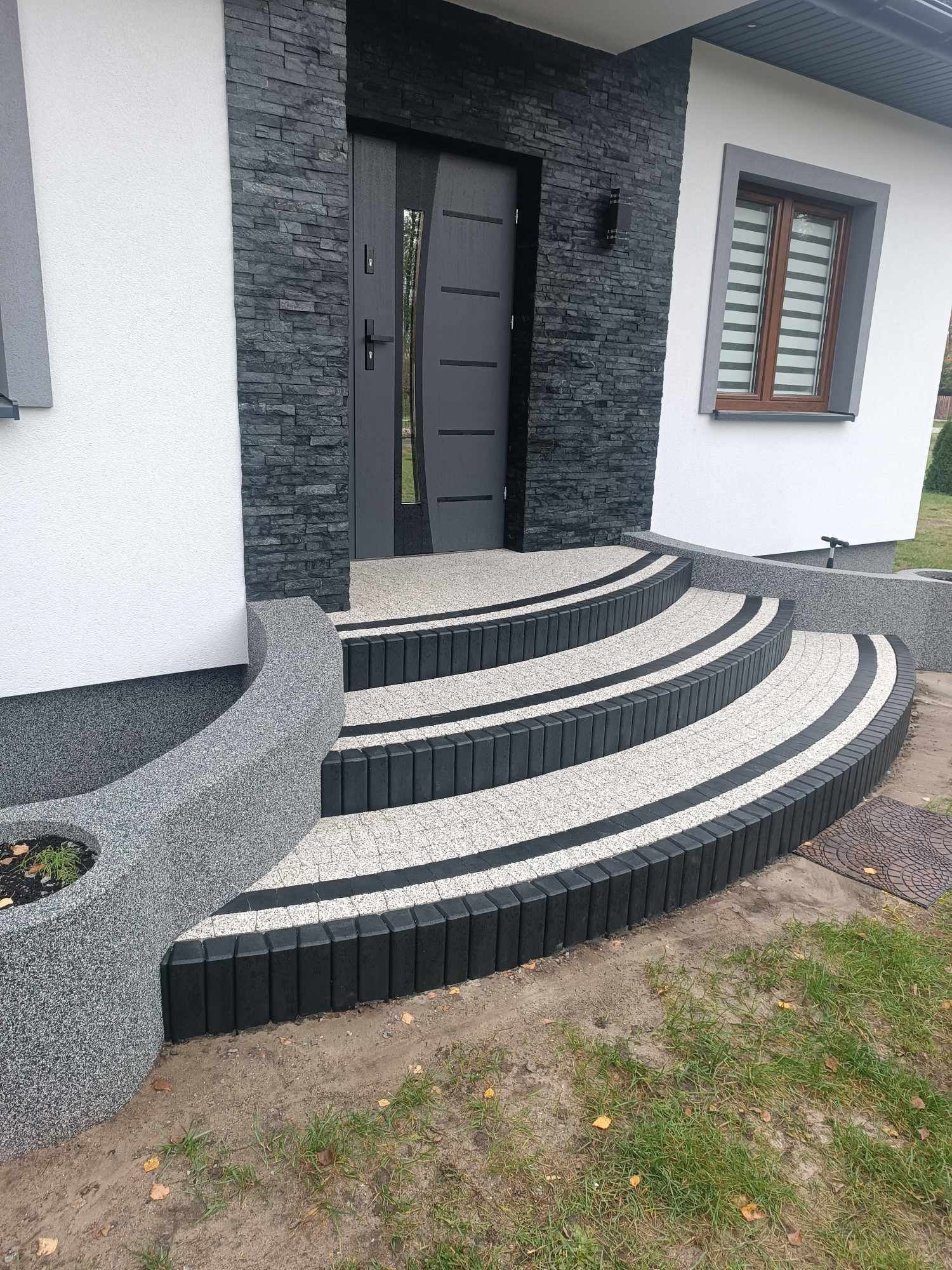 Rabat przy zakupie paletowej Palisada trapezowa kostka betonowa koloro