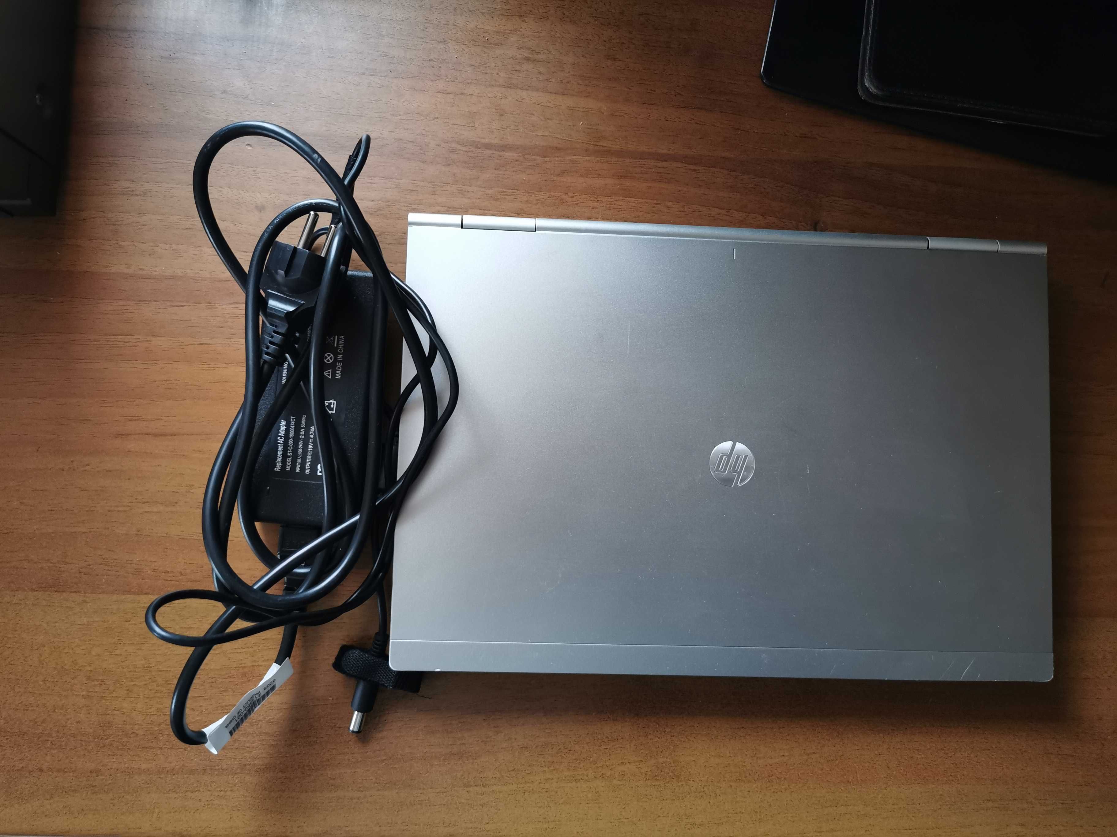 Laptop hp elitebook 8460p Intel Core i5 4gb tam 250GB HDD Win 10