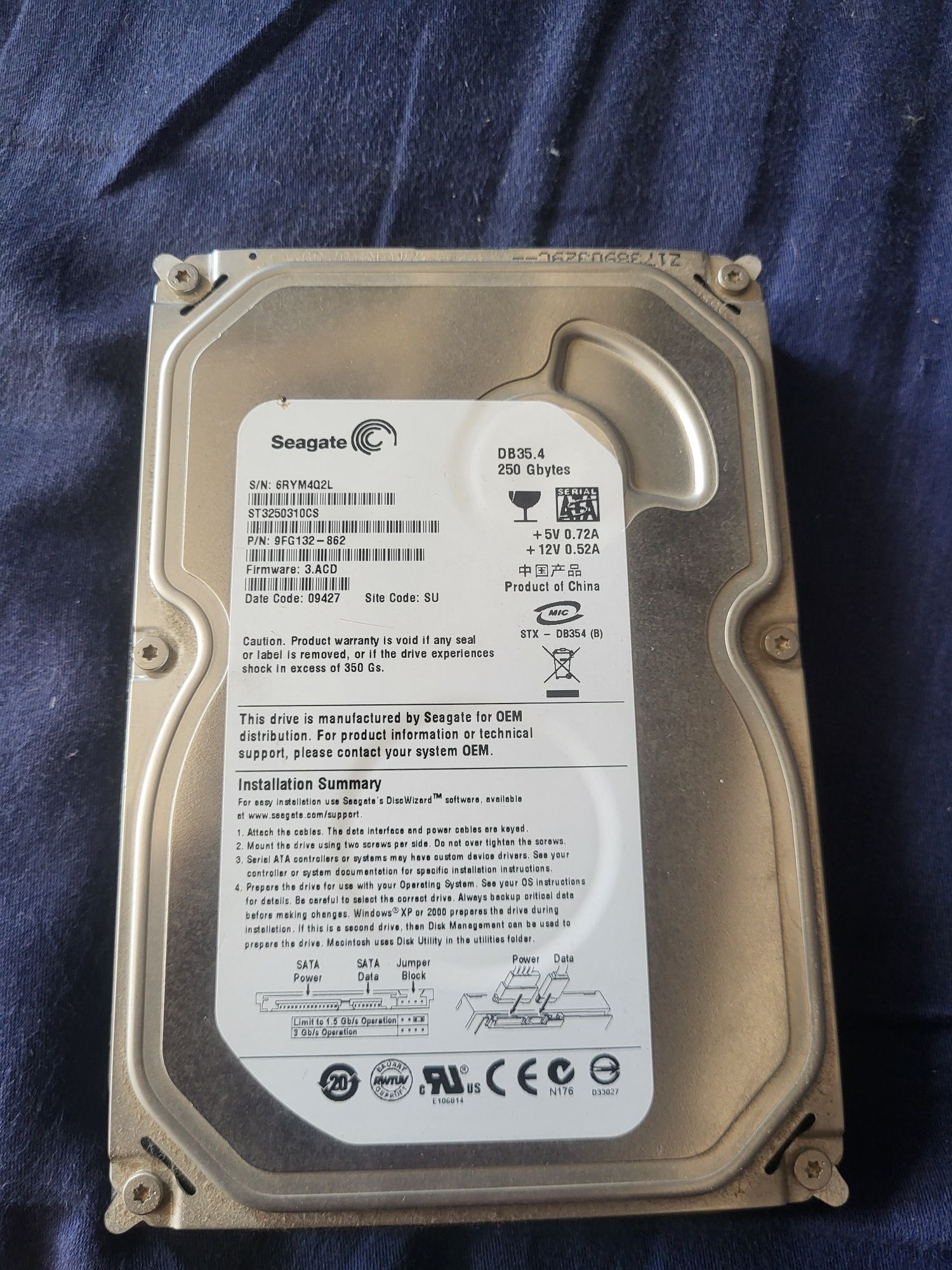 dysk twardy HDD Seagate DB35.4 o pojemności 250 GB.