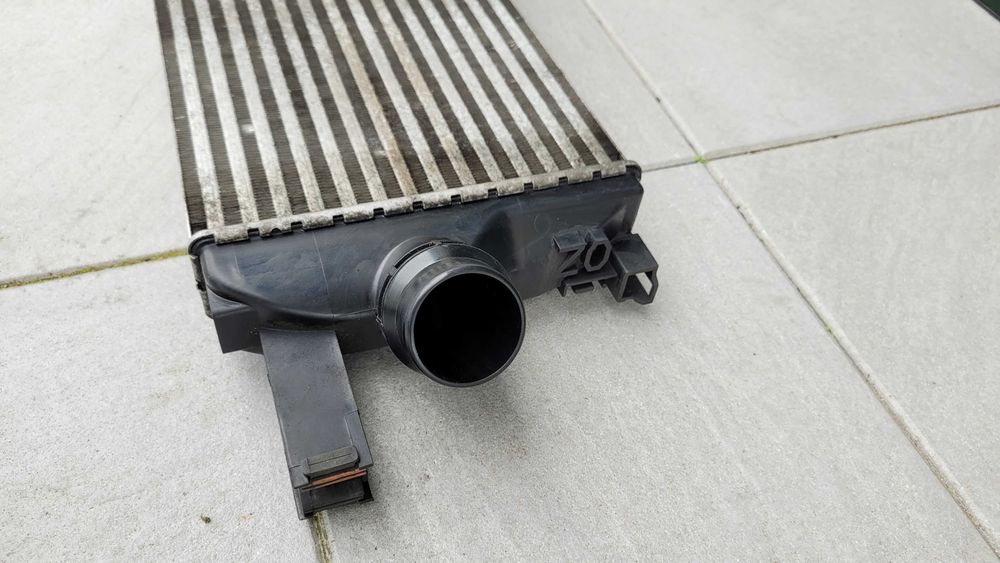 chłodnica intercooler powietrza  0.9 tce Sandero II Captur Clio IV 4