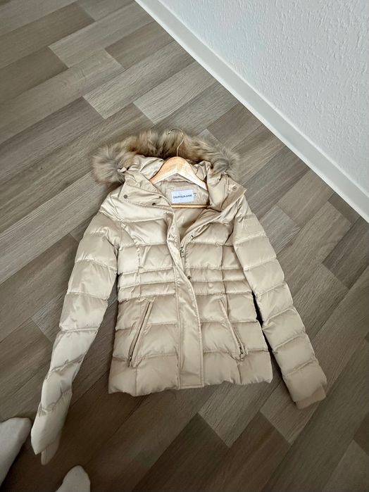 Piękna kurtka Calvin Klein