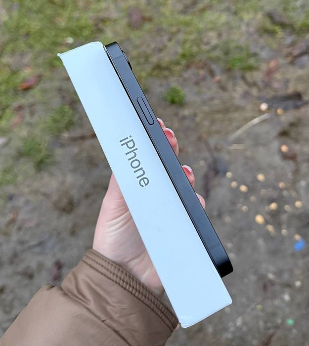 iPhone 16e 128 gb neverlock open box