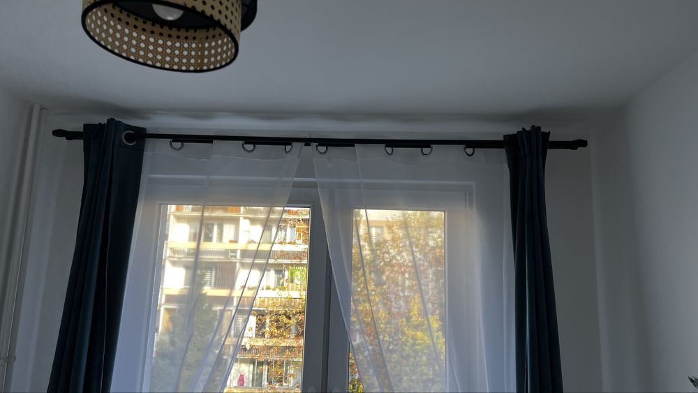 Karnisz czarny 200 cm stan bdb