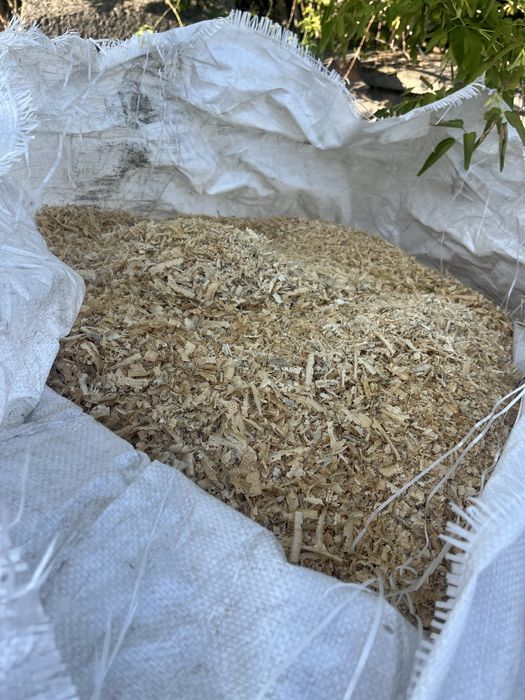 Тирса , стружка , опилки , відходи переробки лісопильного виробництва