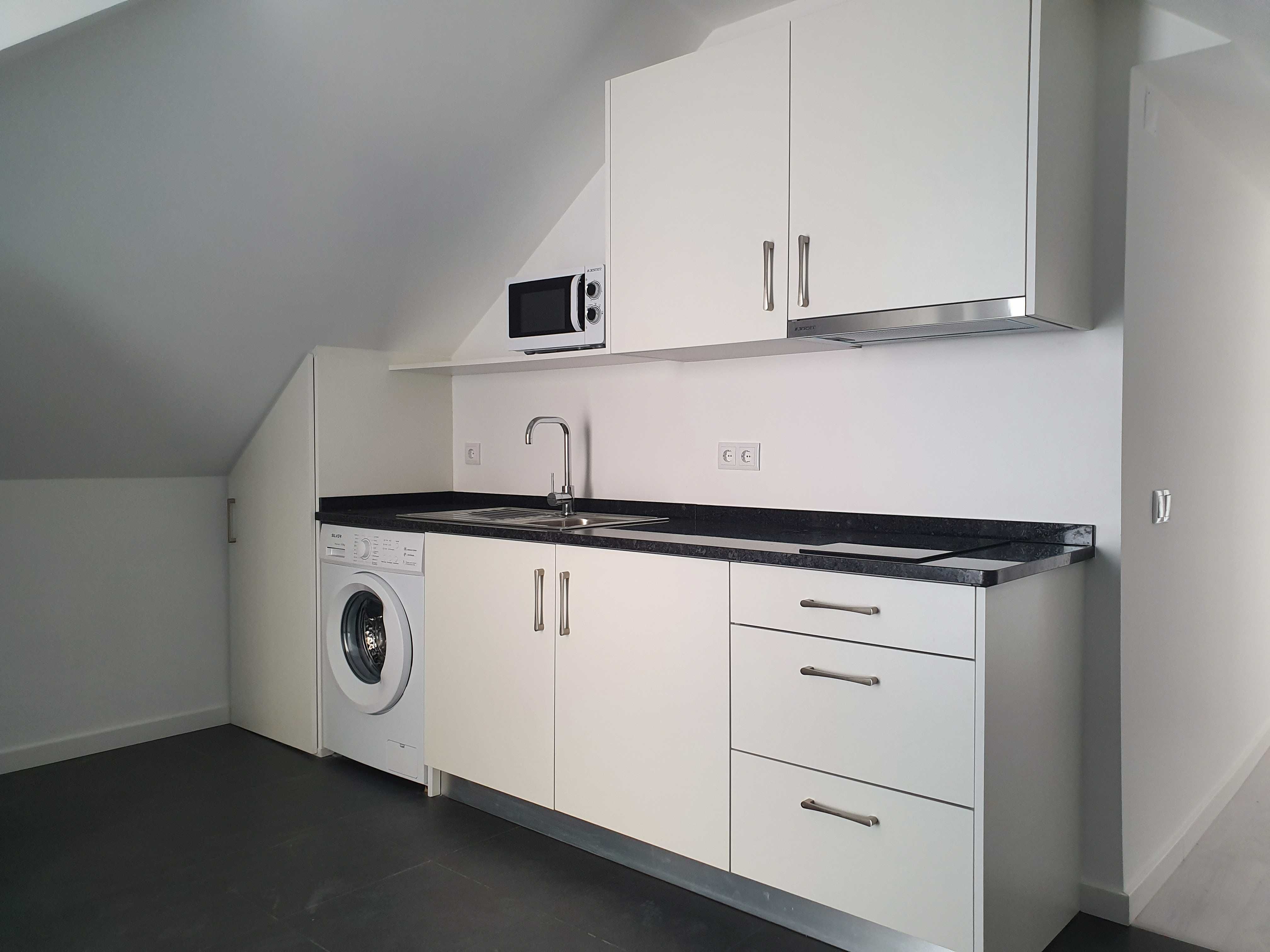 Aluga-se Apartamento T2 Leiria - em frente Parque do Avião