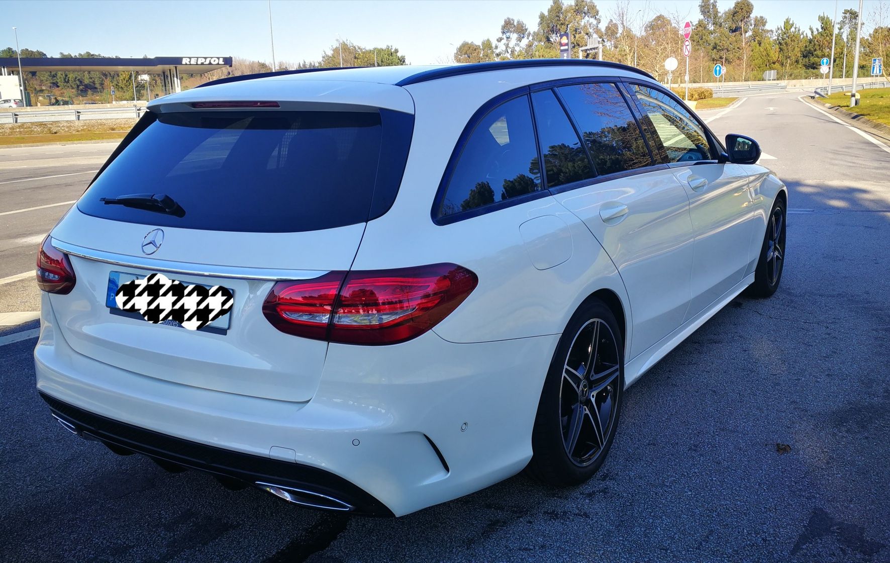 Mercedes-Benz c250 amg  pack night