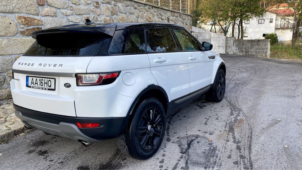 Land Rover Evoque 2.0 TD4 HSE AUTO