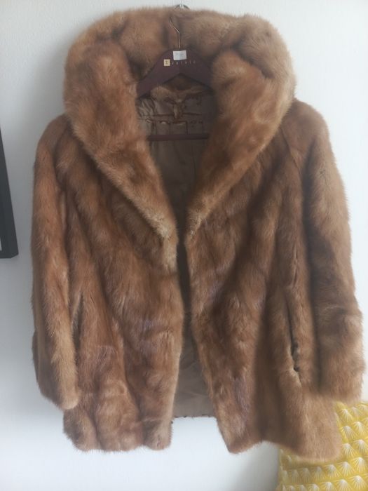 Futro z norek mega krój