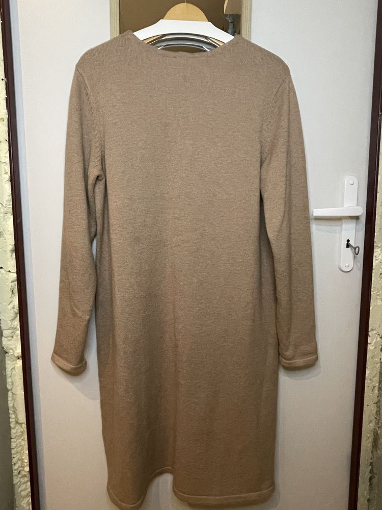 Sweter w kolorze brązowym