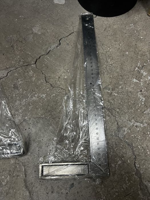 Угольник 250мм с линейкой и широким основанием