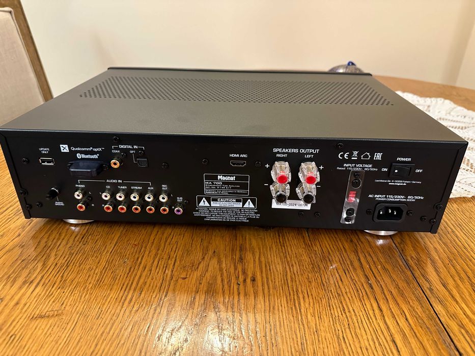 Wzmacniacz Magnat MA 700 stereo hybrydowy 2.1