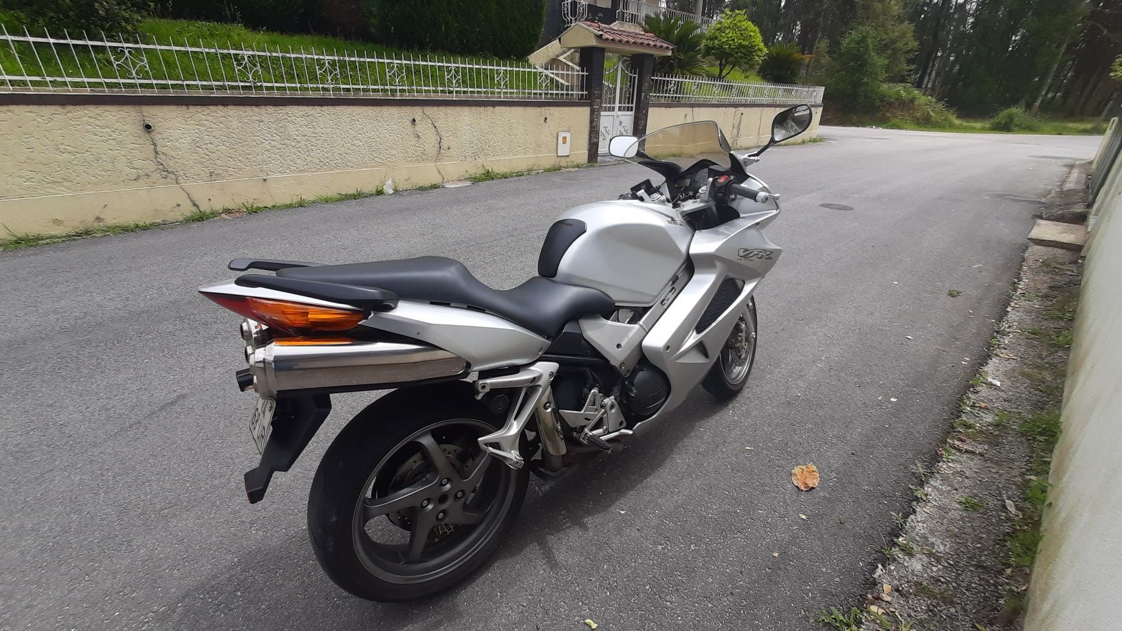 Honda VFR 800 VTEC