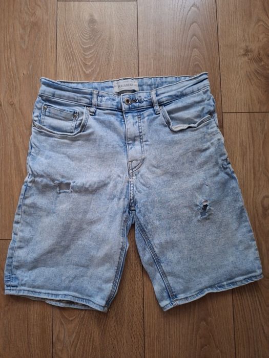 Spodenki młodzieżowe Pull  & Bear  rozmiar 42