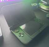 New Nintendo 3DS XL Desbloqueada + Cartão 64gb cheio de jogos