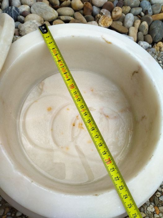 Floreira em mármore branco