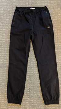 Bawełniane spodnie chłopięce rozmiar 164