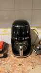 Máquina de café de filtro SMEG preta