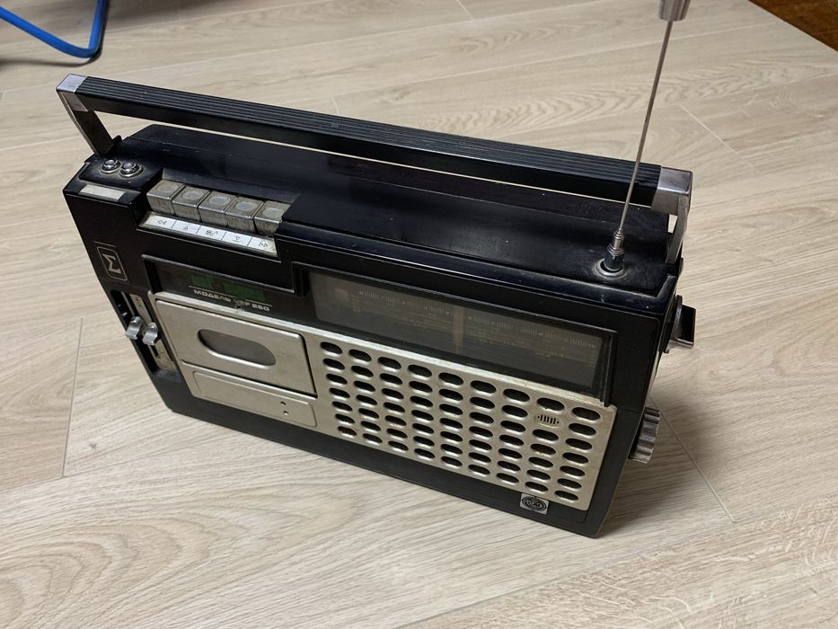 VEG 260 Sigma Касетний радіо приймач