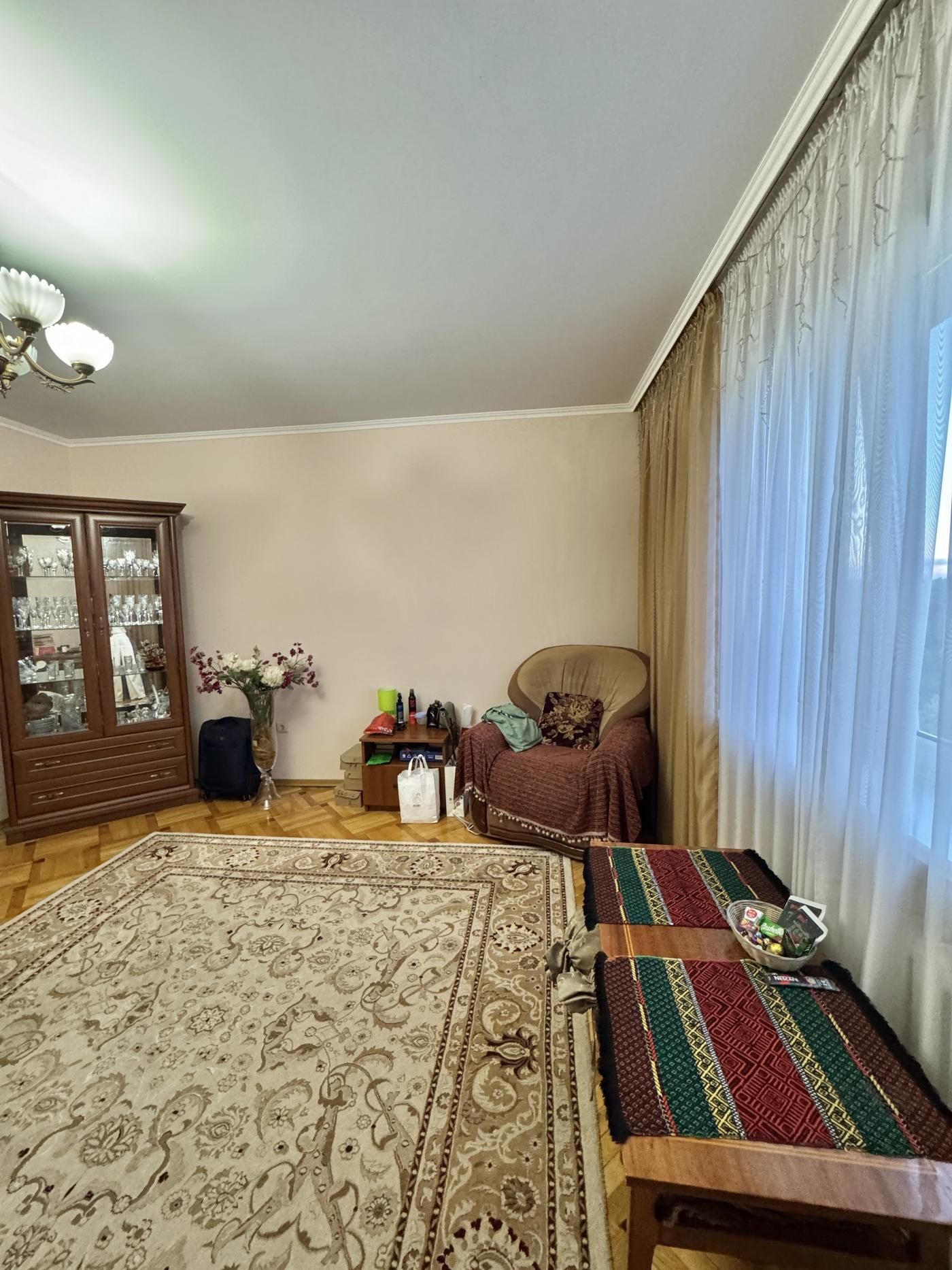 Продаж 3 кімн. квартири  Шафарика, Зелена , Сихів