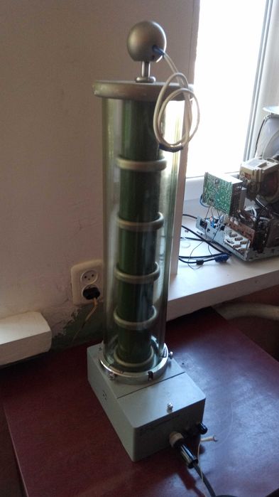 Делитель напряжения ДН400 / Дільник напруги ДН400