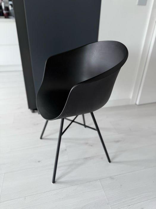 Krzesła 4szt. Plastikowe metalowe nóżki czarne loft porzadne