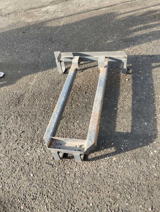 Podstawa, stelaż, ramka pod baterie RX20