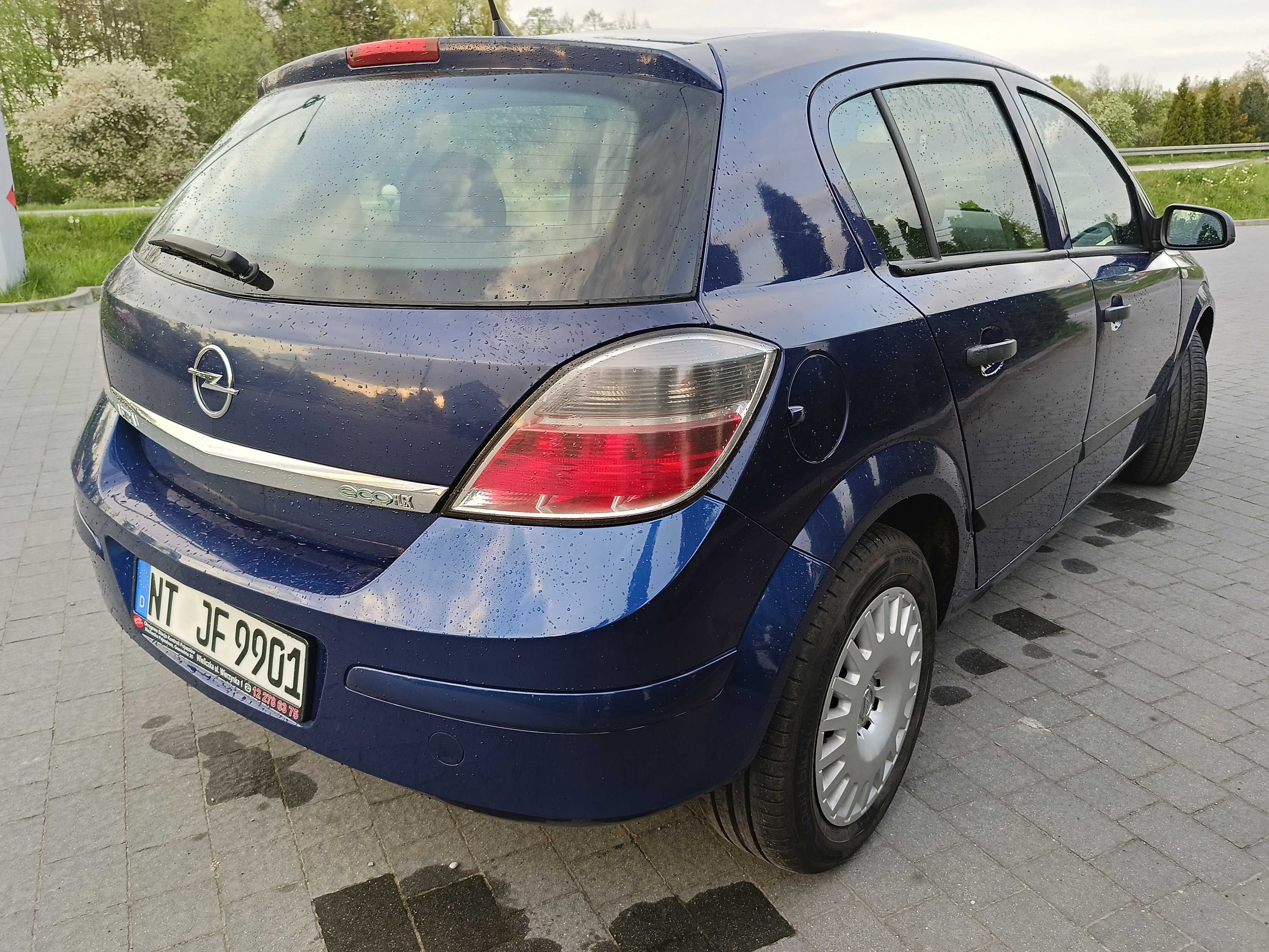 Opel Astra h Benzyna sprowadzona super stan