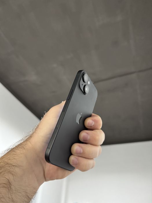 Apple iphone 15 128 gb айфон 15 як новий