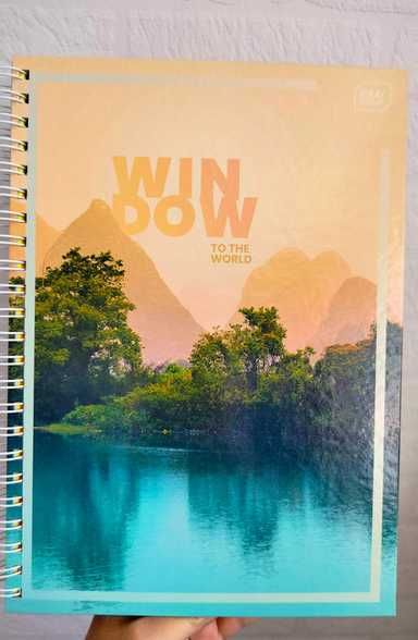 Zeszyt w kratkę A4 Interdruk 100 kartek w twardej oprawie introligator