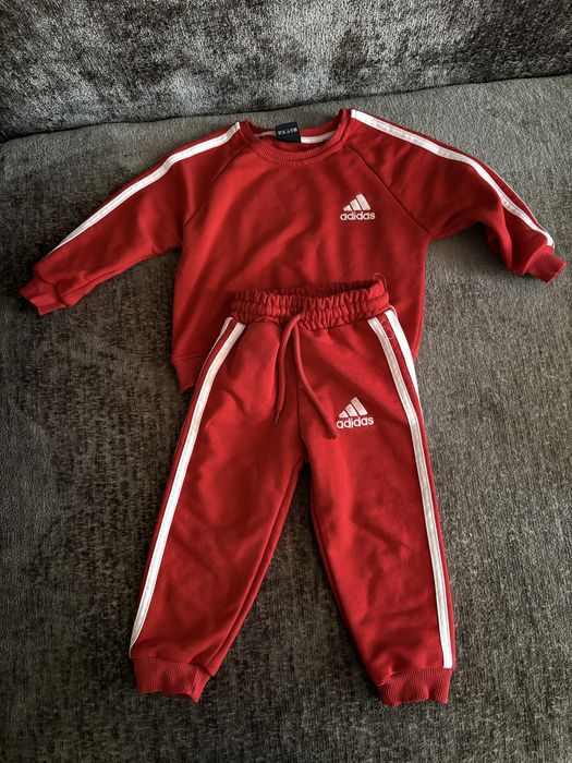 Спортивний костюм дитячий адідас