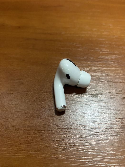 Продам наушник орігінальний лівий в відміному стані