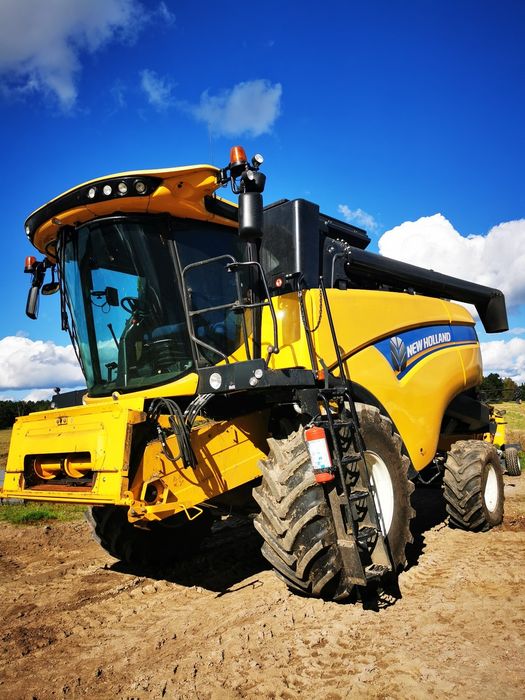 Kombajn Zbożowe NEW HOLLAND CX.5.80' 2023R