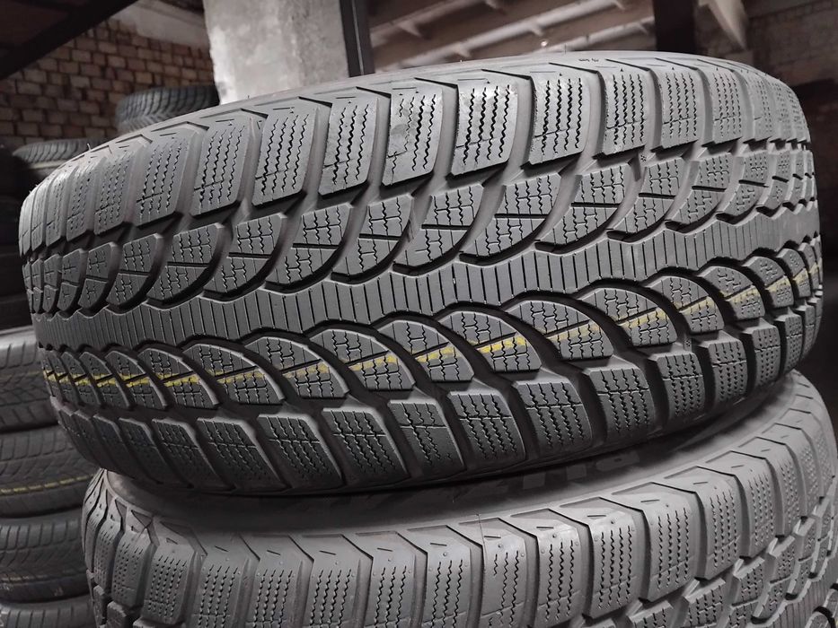 Шини бу 225/55 R17 Bridgestone Blizak LM32 Ran Flat Комплект Пара Зима