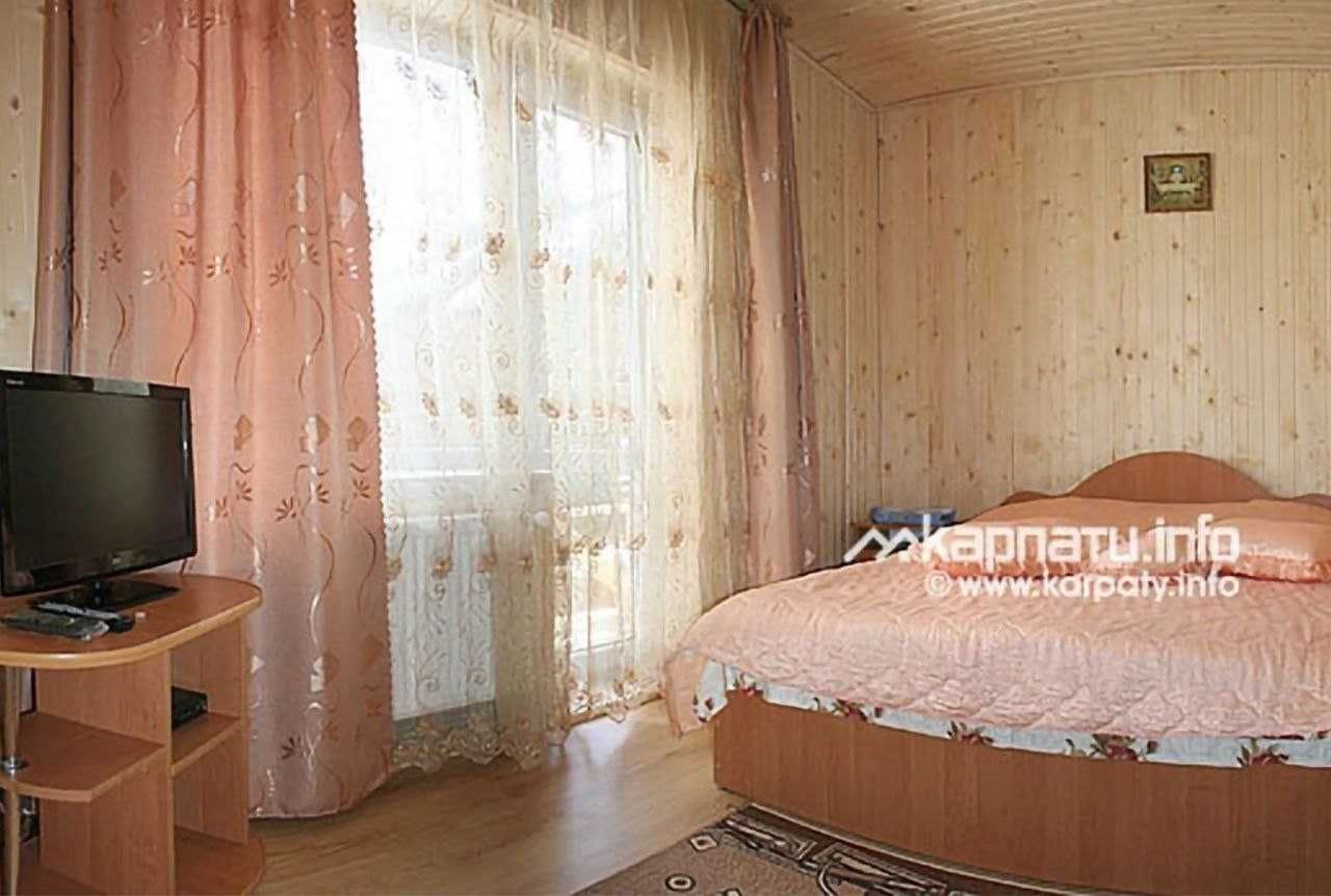 Яремче/Микуличин/готель-оздоровчий комплекс/Карпаты, річка Прут