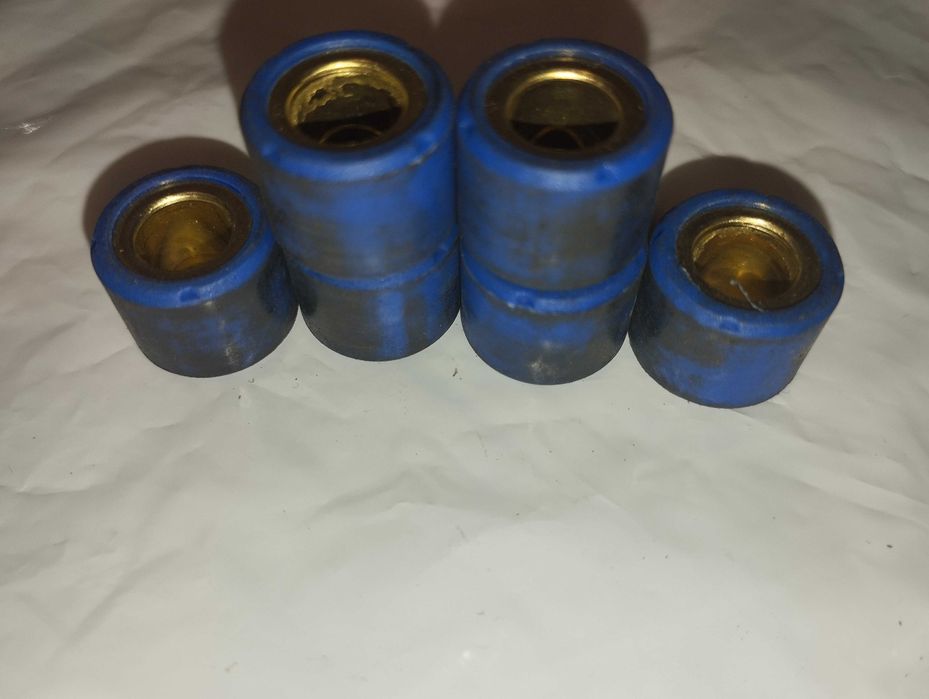 Продам ролики на скутер