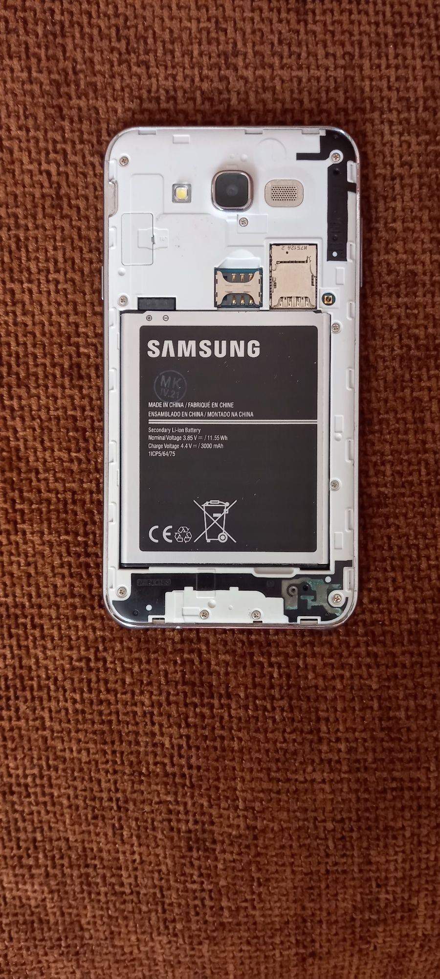 Samsung j7 на запчастини