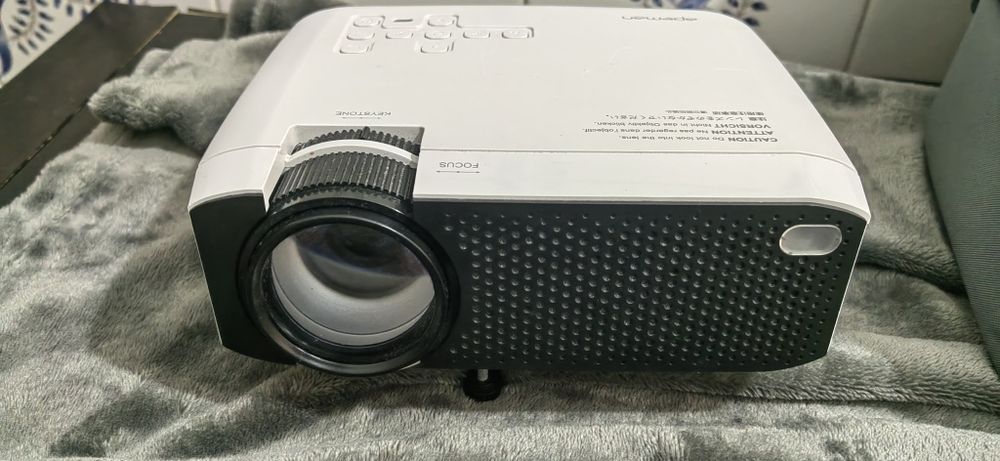 VENDO OU TROCO: projetor de vídeo digital Apeman LC350. 
projetor de v