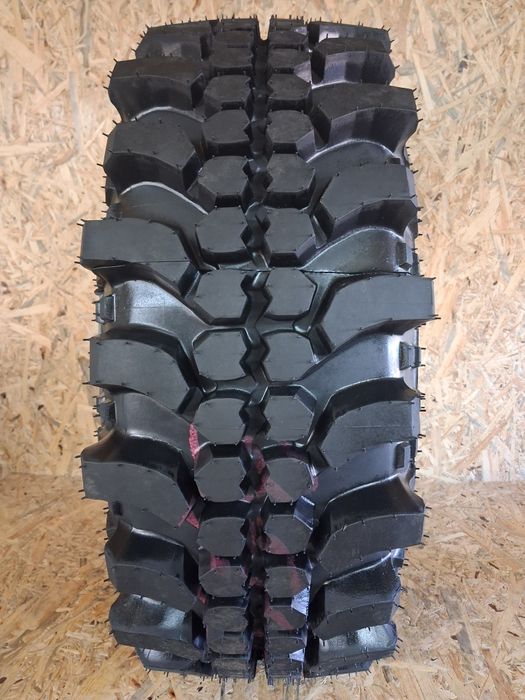 Opony terenowe 235 65 R17  Wzór Simex