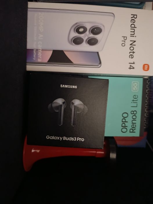 Vendo Xiaomi 14 pro e Samsung Galaxy buds 3 pro