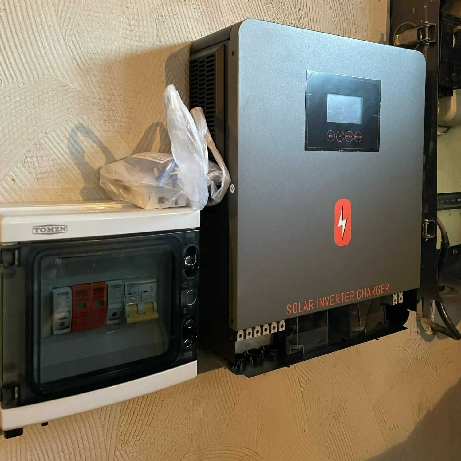 Преобразователь напряжения - гибридный солнечный инвертор 3KW с MPPT