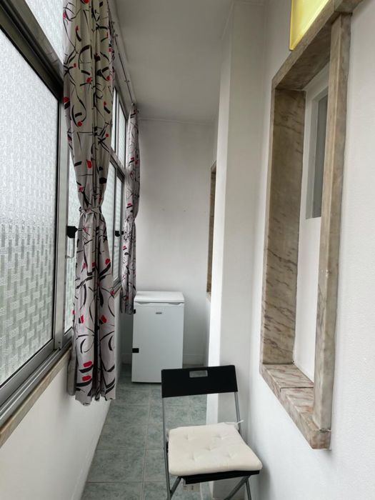 Aluga se Quarto para Casal  em Campolide a 5 min das Amoreiras