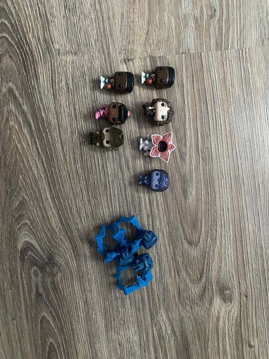 Figurki stranger things z kinder joy
