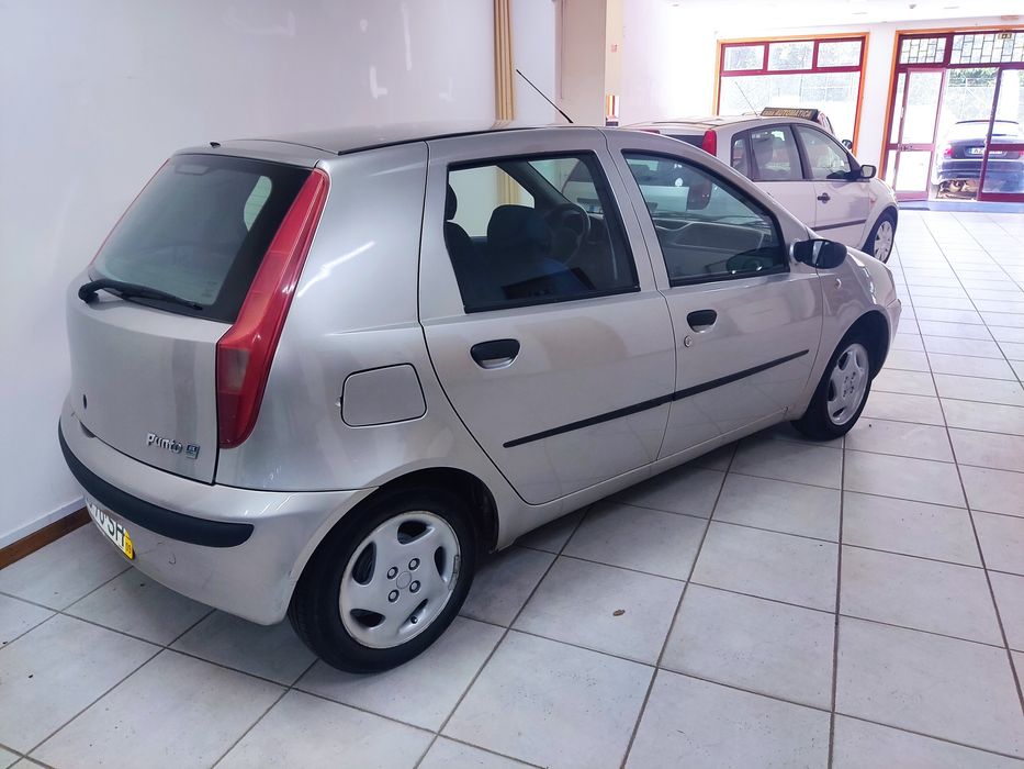 Fiat Punto CAIXA Automática