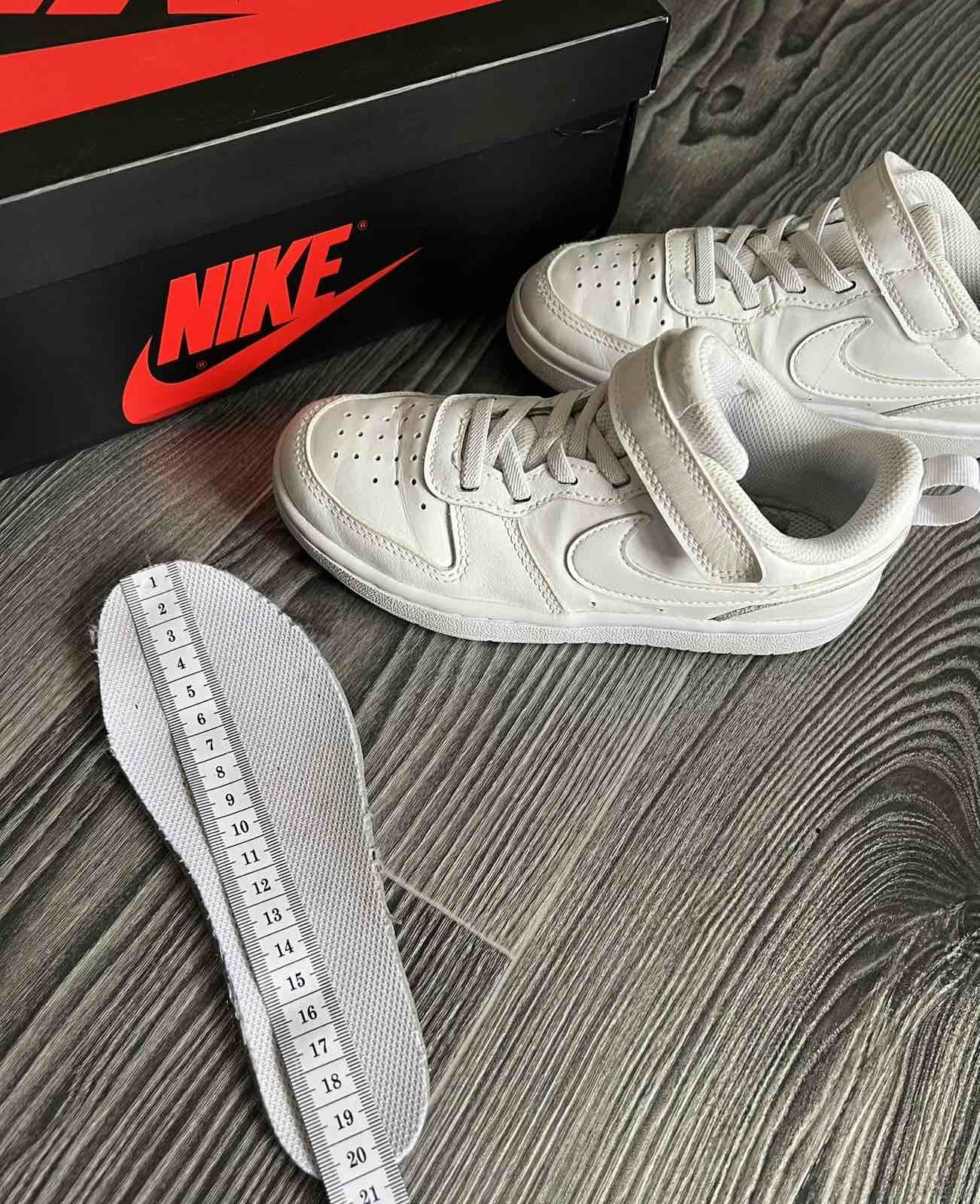 Кроссовки Nike. Размер 31.