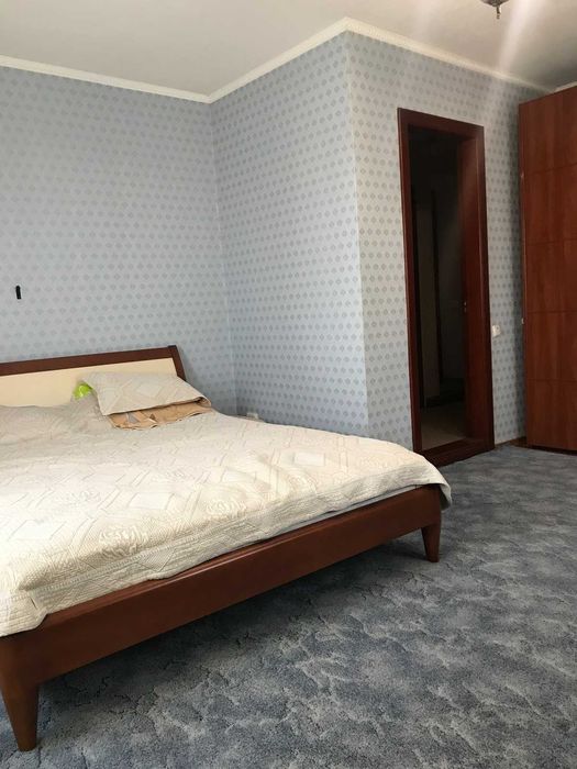 Продам будинок м.Глобино