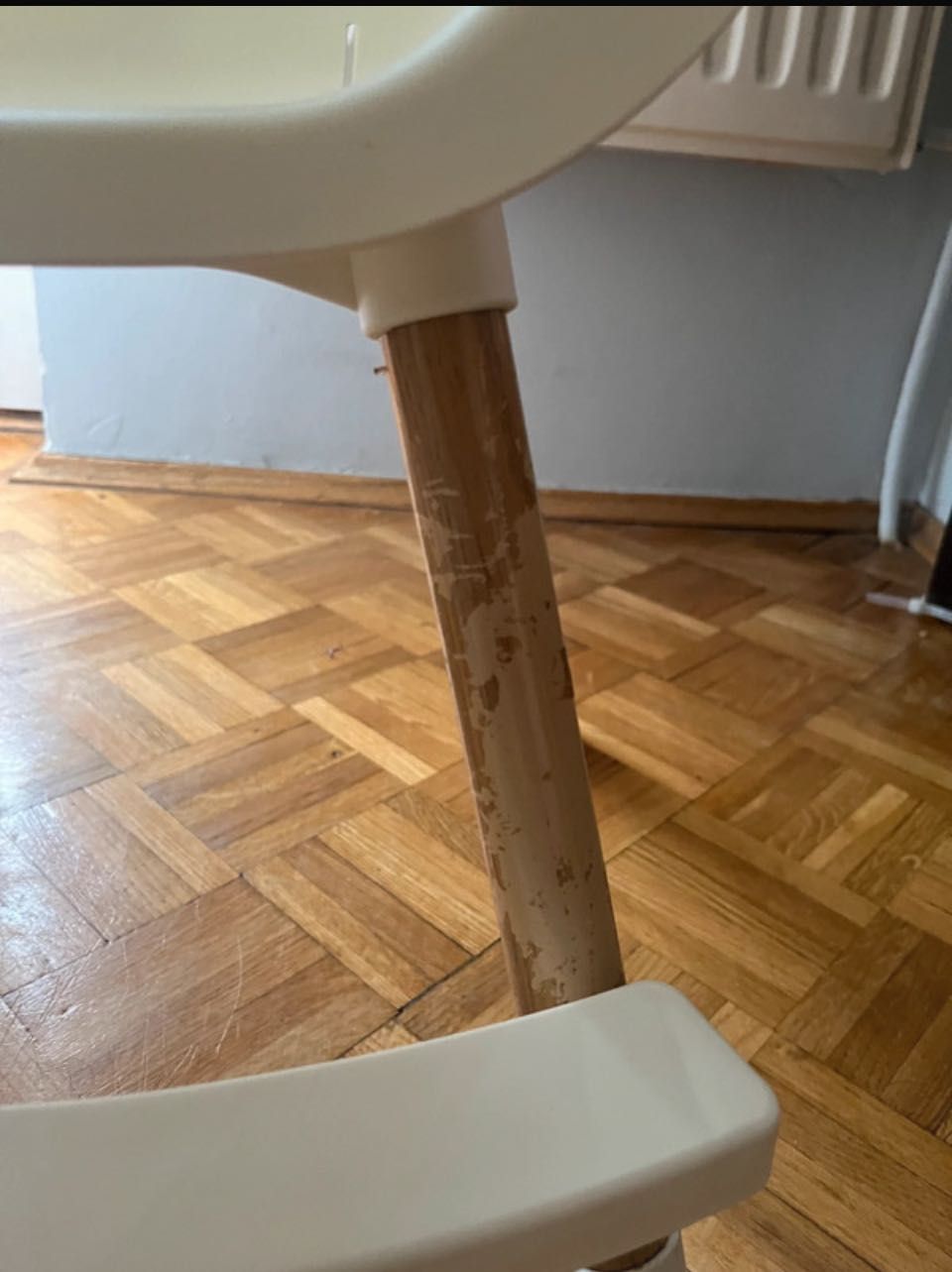 krzesełko do karmienia momi